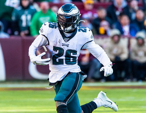 Miles Sanders running with the ball